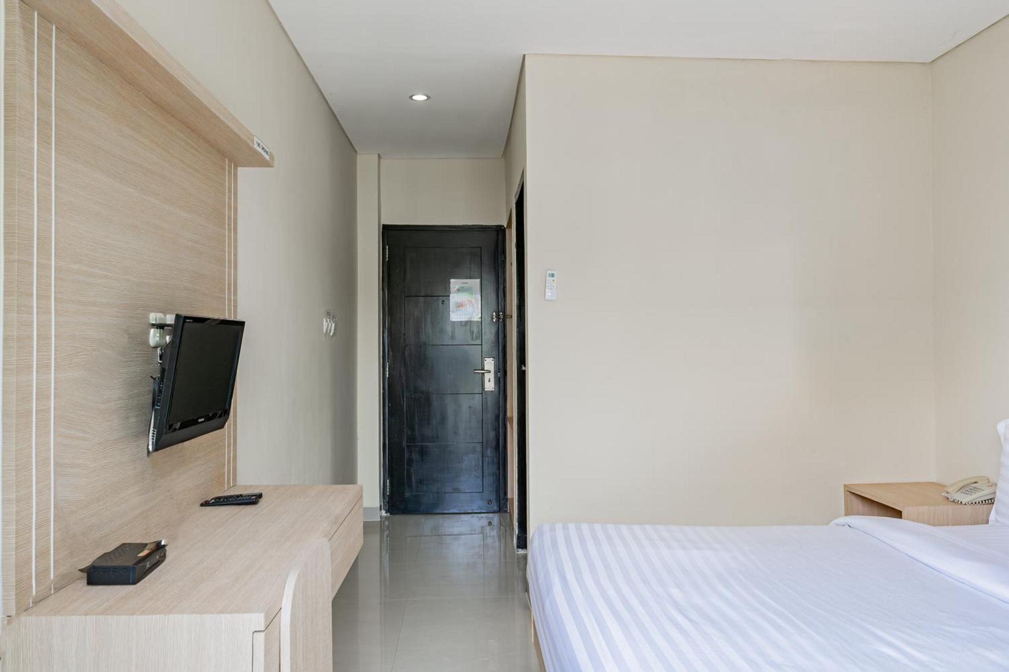 Collection O Kuta Near Airport Ngurah Rai Hotel Kültér fotó